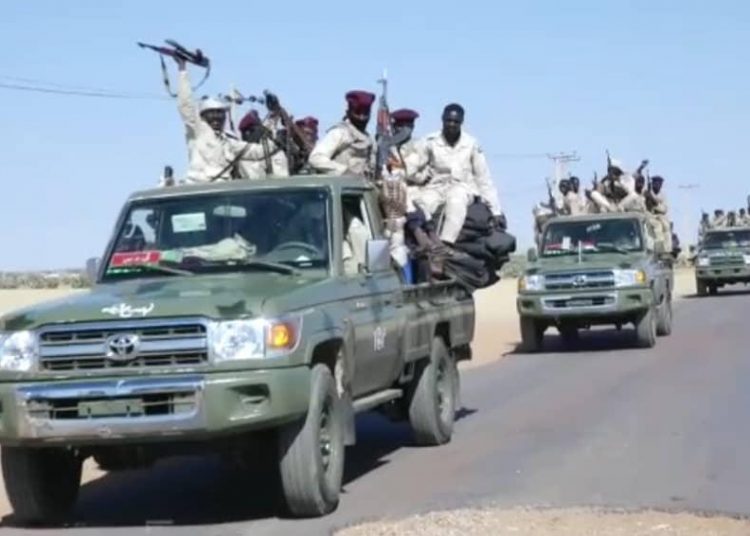 توقيع العقود النهائية لتنفيذ 14 طريقا مسفلتا بمشروع الجزيره