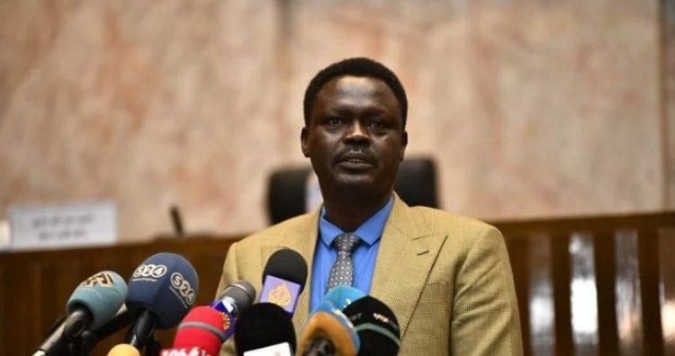 مناوي ينتقد الاتفاق و يقبل الدعوة المصرية للخروج من المأزق