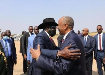 اتفاق بين البرهان سلفاكير على إنشاء قوة مشتركة لحماية الحدود