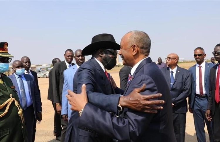 اتفاق بين البرهان سلفاكير على إنشاء قوة مشتركة لحماية الحدود