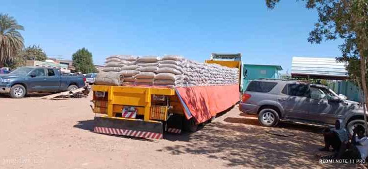 مكافحة التهريب تضبط ٨٦٨ جوال فول بعطبرة