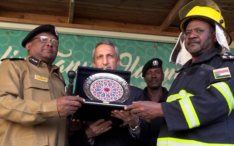 سفارة تركيا تكرم فريق الدفاع المدني