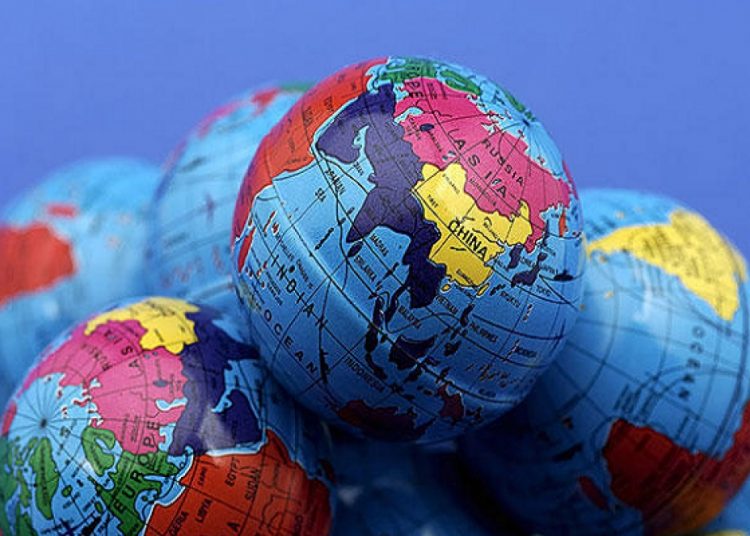 ازدواجية في السياسة الغربية