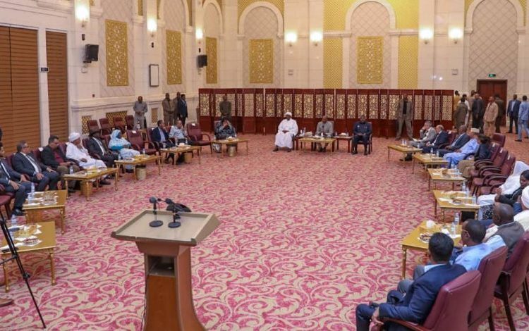 تسليم مسودة الاتفاق النهائي لأطراف العملية السياسية