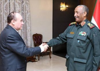 البرهان : “السودان حريص على تطوير العلاقات مع سوريا”