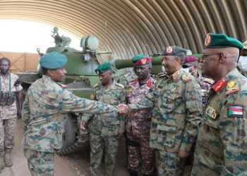 مواجهة بين البرهان وحميدتي