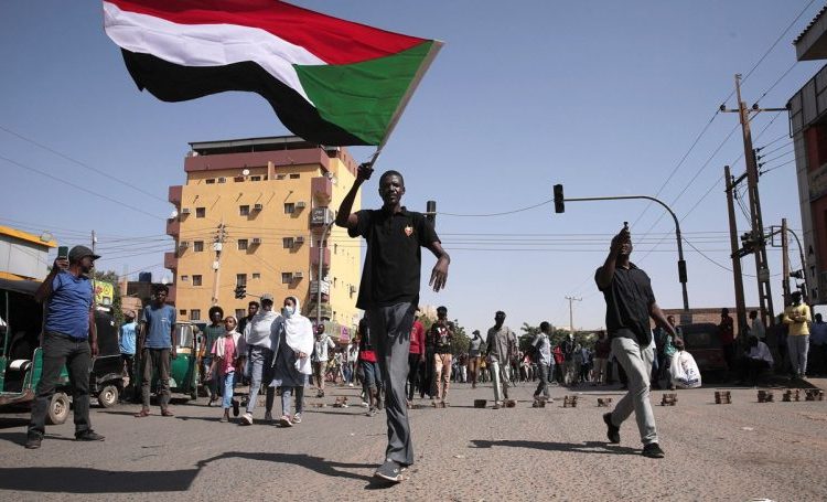 الإدارات الأهلية: “مستمرّون في إغلاق الخرطوم”