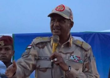 حميدتي يلتزم بعدم التصعيد والاجتماع بالبرهان